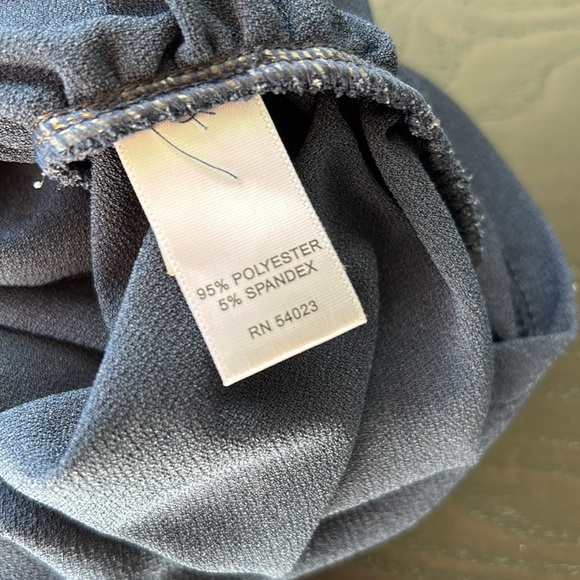 Top with side ruching - Picture 5 of 7